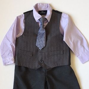 Dockers 4 Piece Suit. Size 24 months